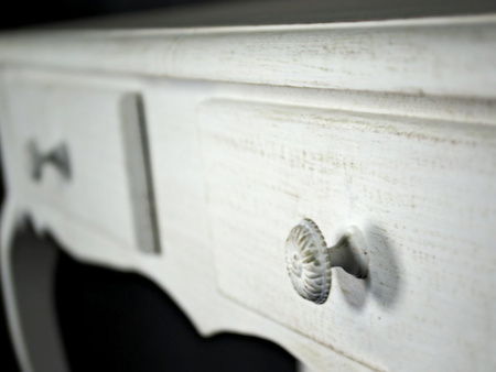 Biała konsola w stylu prowansalskim 105x35x80 cm M46A