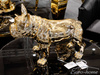 Złota figura buldog 64x54x29 cm A216