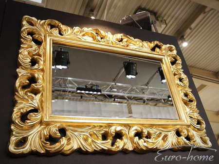 Lustro w złotej oprawie 62x85 cm PU149-1